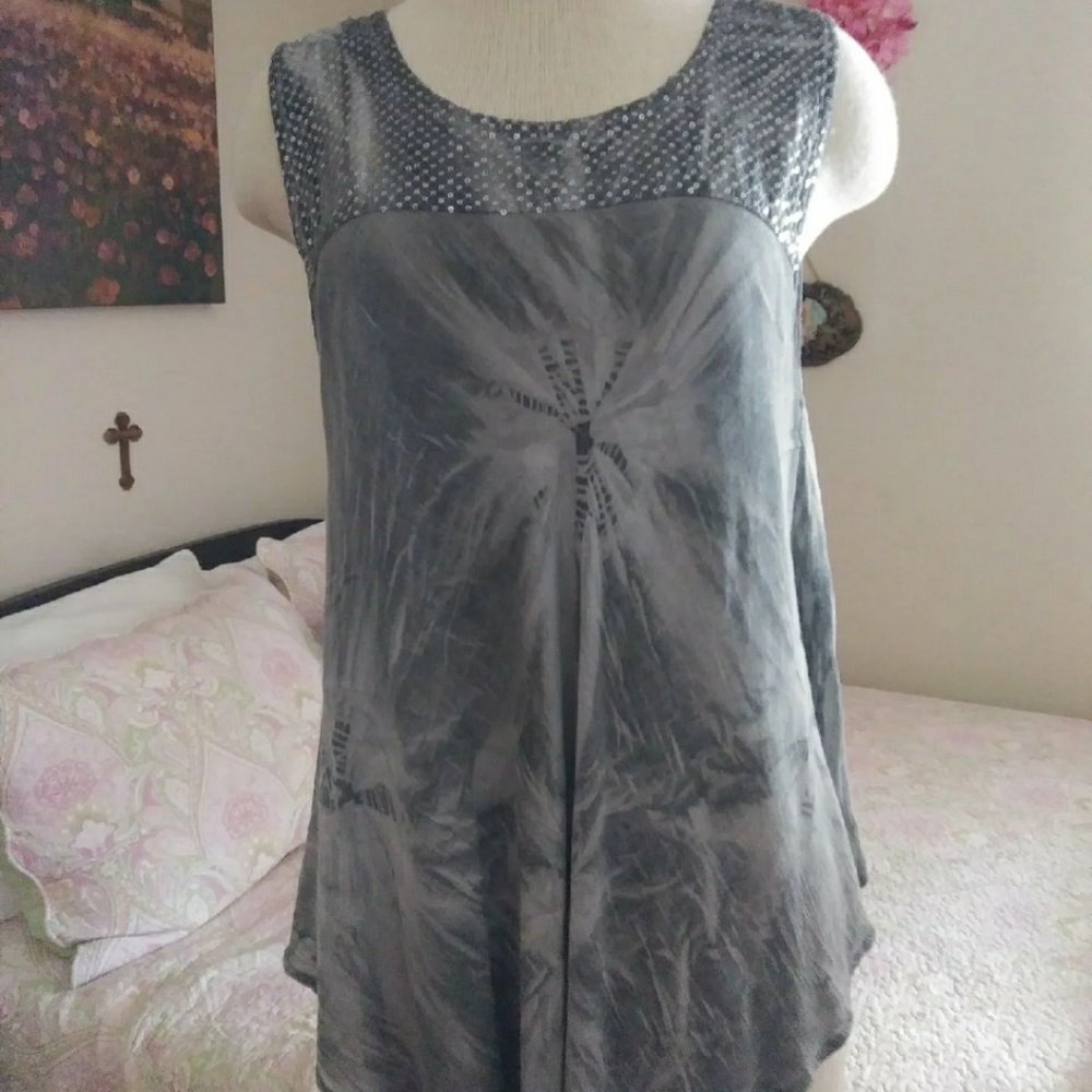 Ladies tie dye top